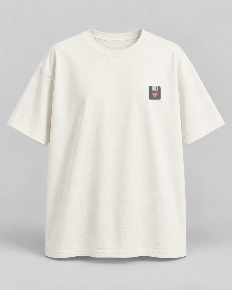 Proposta da camiseta Salvo no coração, off-white