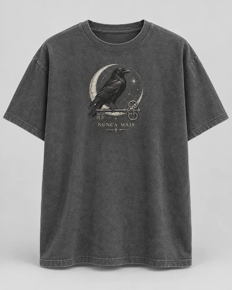 Proposta da camiseta O corvo — Nunca mais, cinza lavado